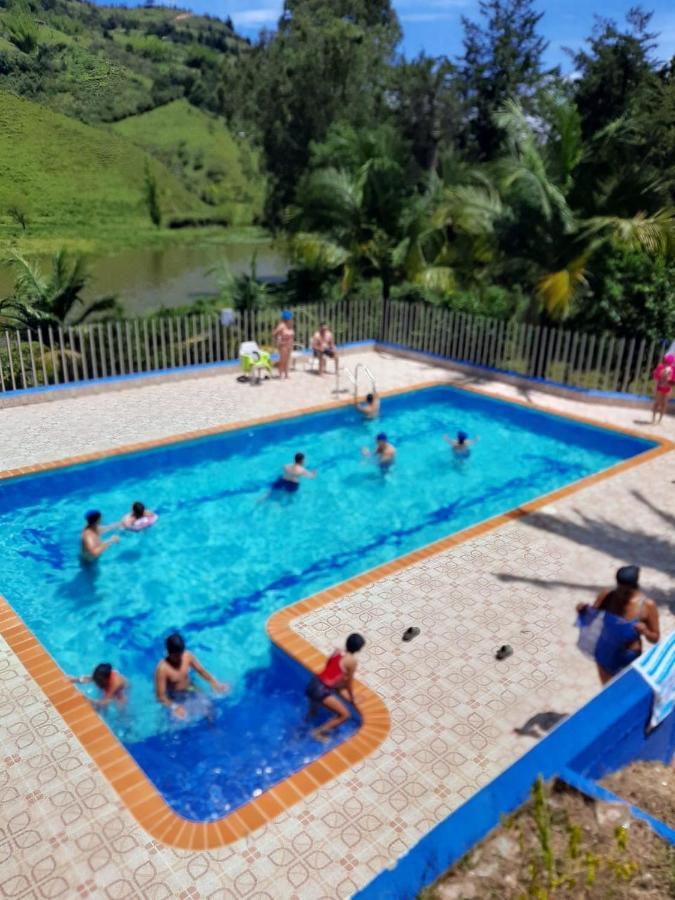Hotel El Potrillo El Penol  Bagian luar foto